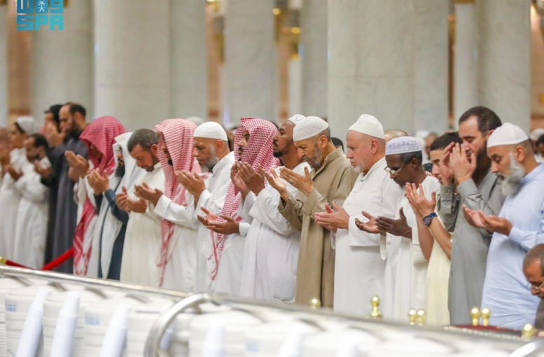 Menjemput Lailatul Qadar: Jadwal Resmi Imam Tahajjud 10 Malam Terakhir di Haramain (1447 H / 2026 M)
