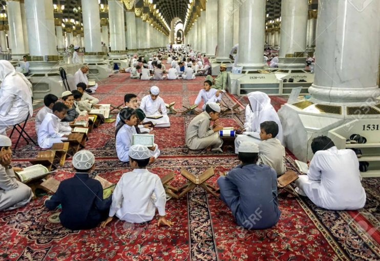 Gratis! Cara Belajar Al-Qur’an & Raih Sanad di Masjid Nabawi: Panduan Lengkap Jemaah