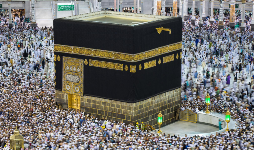 Panduan Tawaf di Masjidil Haram: Jemaah Umrah Diminta Ikuti Jalur Agar Ibadah Lebih Nyaman